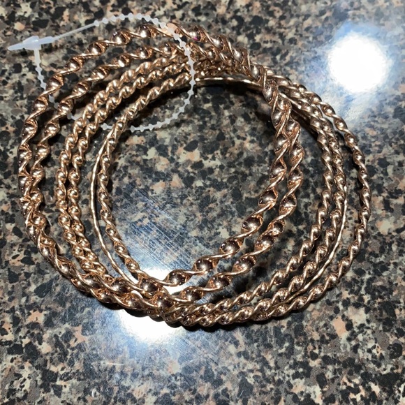 Gold bracelets - Picture 2 of 5